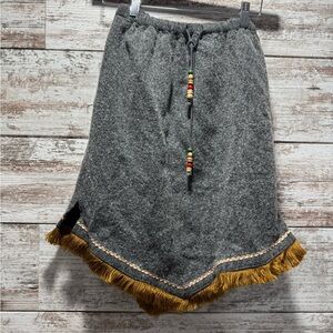 Chic Asymmetrical Mouth Valley Gray Skirt with Fringe M